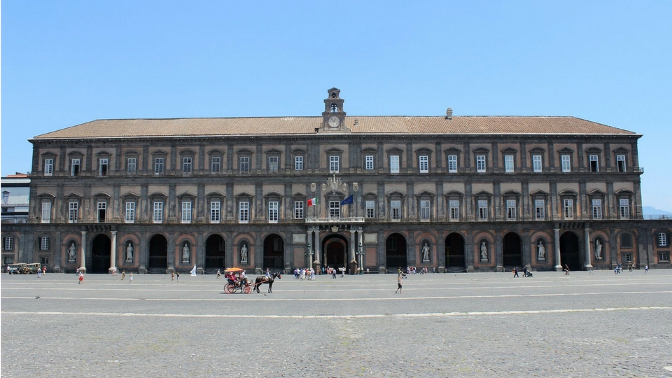 Palazzo reale Napoli
